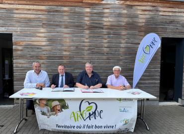 Signature de convention entre l'Entente Nous Argonne et la Foire De Châlons